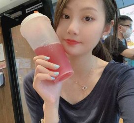 泸州雇用网红商务伴游女(雇用网红商务伴游女员工)