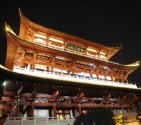 泸州长沙旅游攻略(长沙旅游攻略景点必去长沙美食街)