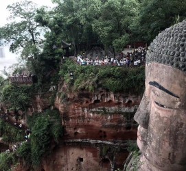泸州乐山旅游攻略(乐山旅游攻略1日游)