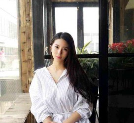 泸州女友兼职模特的小说(女友兼职模特的小说保举)