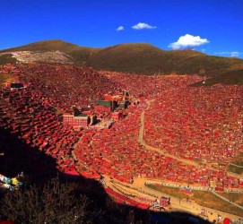 泸州色达旅游攻略(成都到色达旅游攻略)