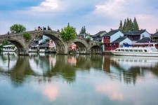 泸州上海旅游攻略(上海旅游攻略手抄报)