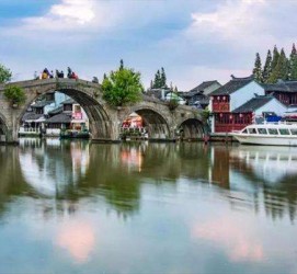 泸州上海旅游攻略(上海旅游攻略手抄报)