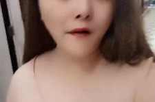 泸州美院系花兼职死商务模特(美院系花兼职商务模特第2部一边看球一边玩)