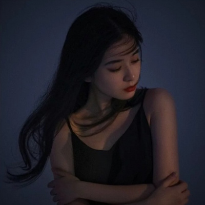 泸州伴游女生谢悦悦的资料