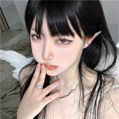 泸州伴游女生杨悦澜的资料