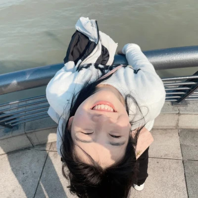 泸州伴游女生李琳洁的资料