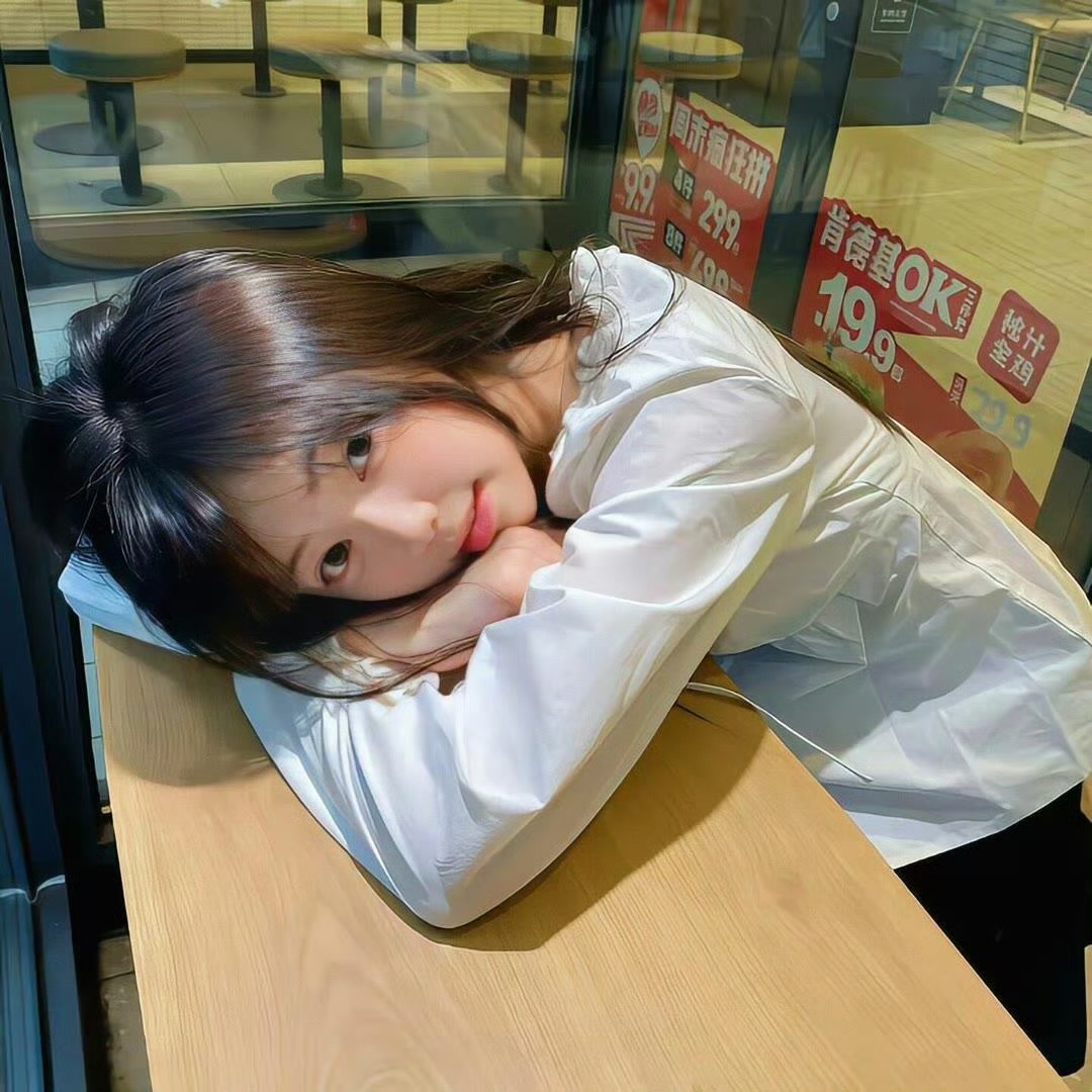 泸州伴游女生沈雨晴的资料